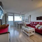 - Haus C, App 0c0803 *
